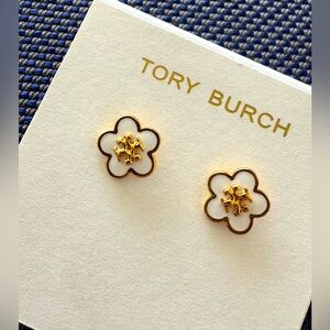 Tory Burch Kira Enamel Flower Stud Earrings in White & Yellow Gold Colors…